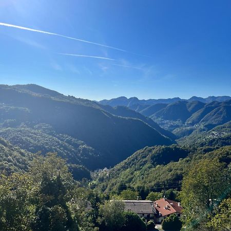 Casa Con Vista Lejlighed Costa di Serina Eksteriør billede