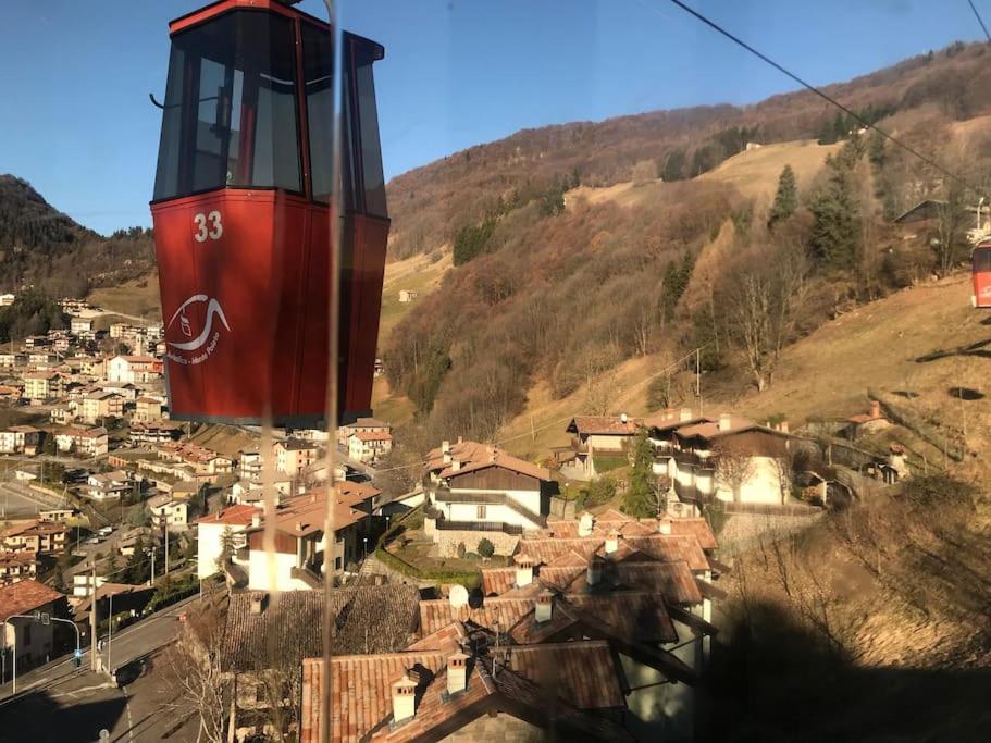 Casa Con Vista Lejlighed Costa di Serina Eksteriør billede